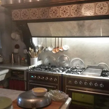 Willa Poggiolo De' Serviti *