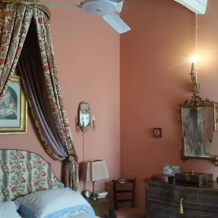 Poggiolo De' Serviti Villa *